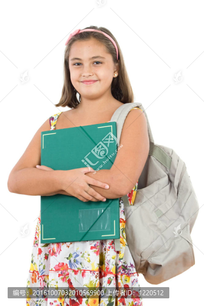 帶文件夾和背包的非洲女孩
