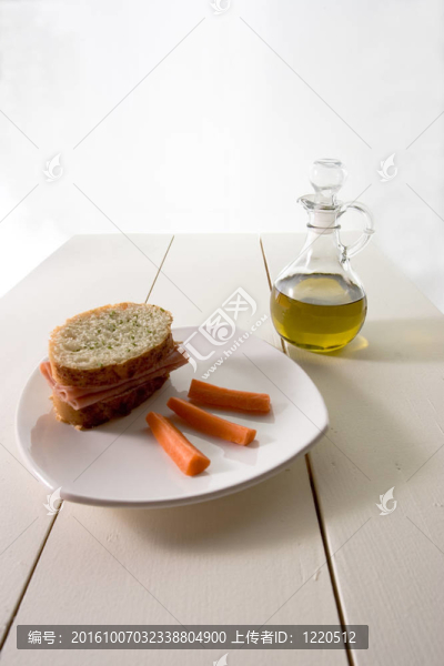 健康的午餐。