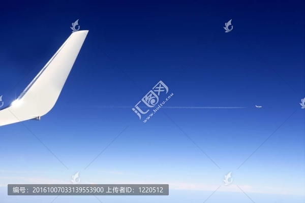 飛機(jī)機(jī)翼細(xì)節(jié)飛行高