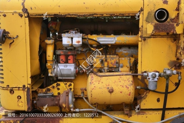 柴油黃色拖拉機卡車發(fā)動機詳圖