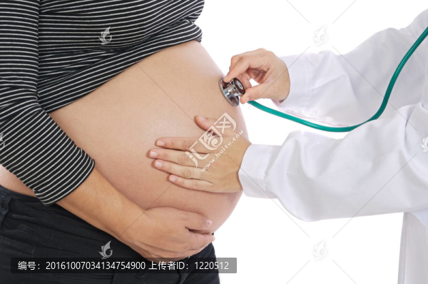 懷孕檢查的醫(yī)生