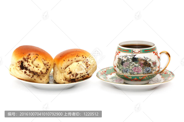 面包卷和一杯咖啡