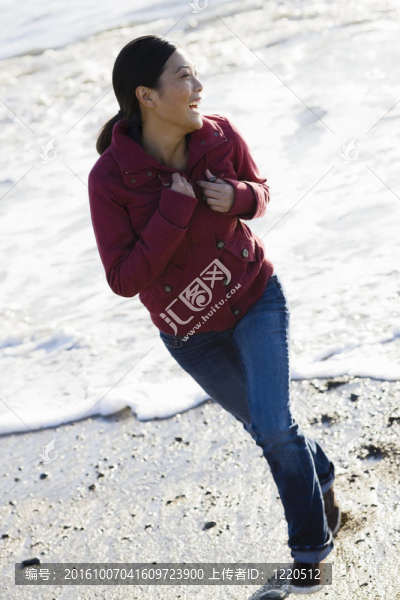 女人在Beach