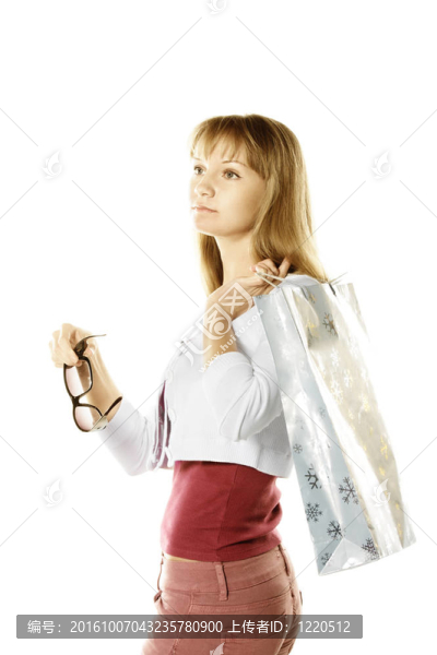 嚴(yán)肅的金發(fā)女郎