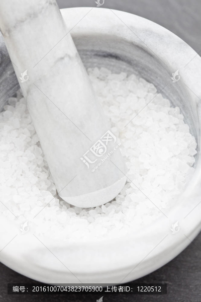 用杵和臼鹽海