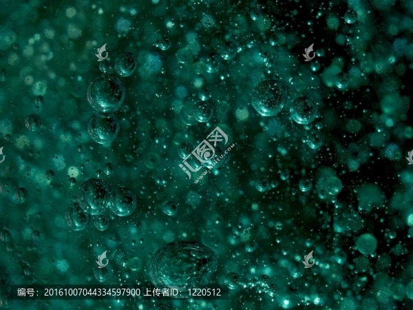 泡沫沐浴露