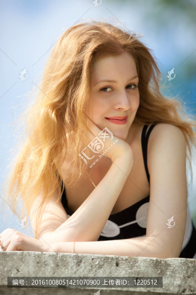 年輕女子的肖像