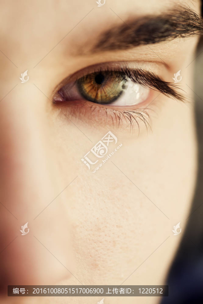 女人的眼睛