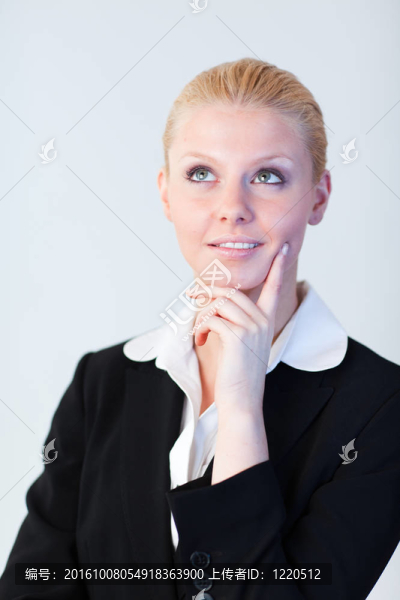 幸福的商務(wù)女人仰視