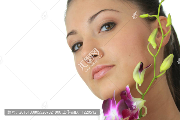 蘭花肖像的水療女孩