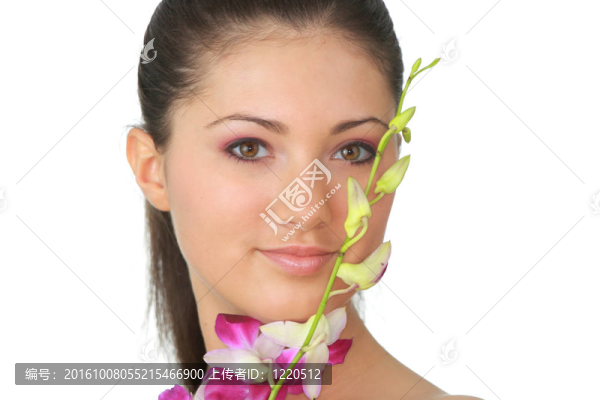 蘭花肖像的水療女孩