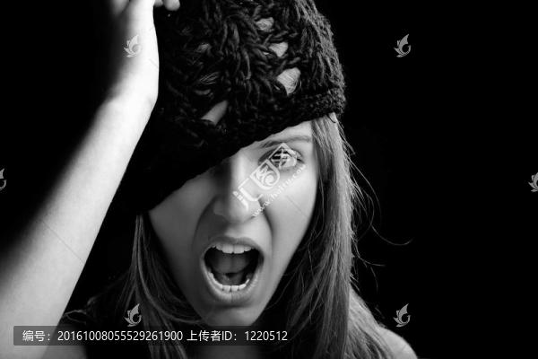 美麗的女人喊