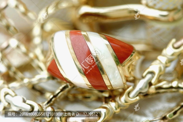 套黃金飾品