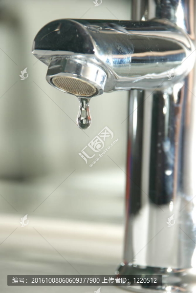 水滴水龍頭