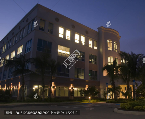 夜間辦公樓