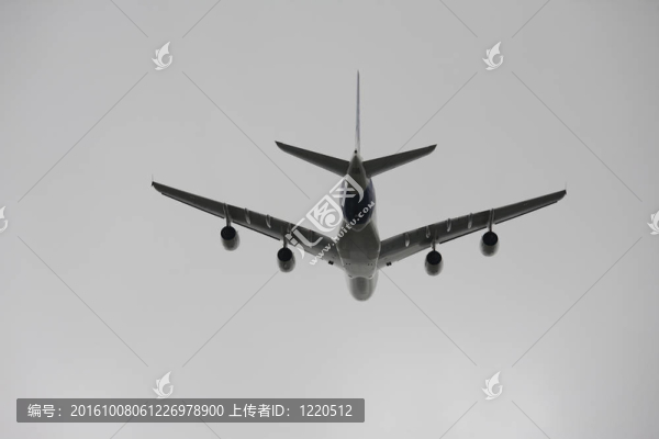 超級(jí)巨無霸