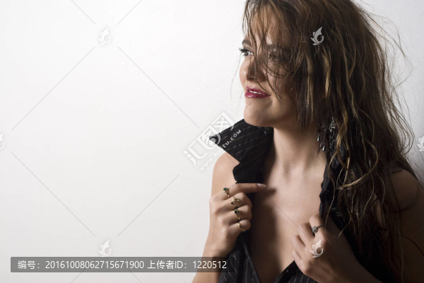 商業(yè)女性脫衣