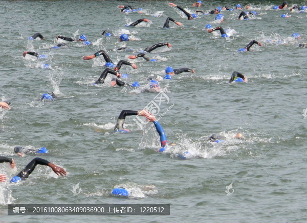 triathlets