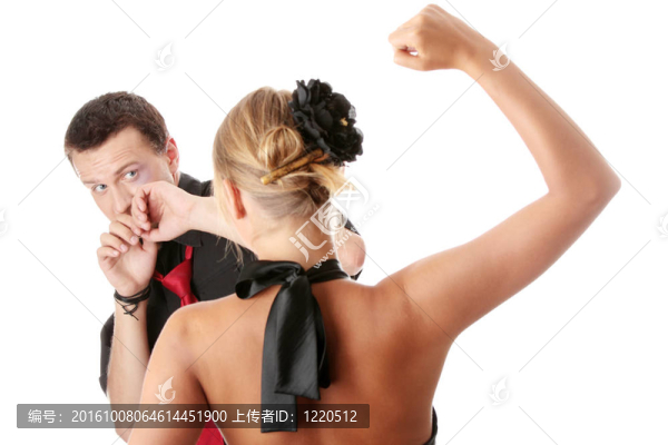 男女沖突。白色孤立。