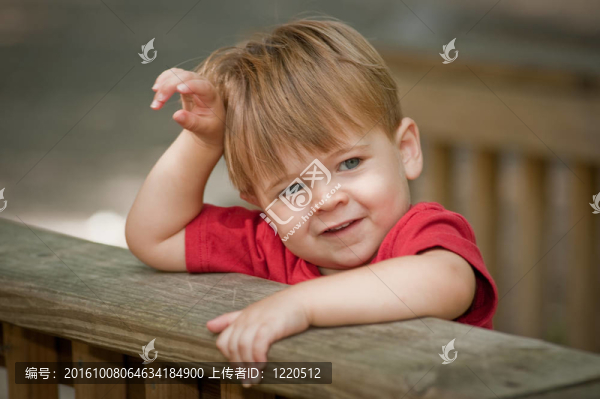 兩歲男孩