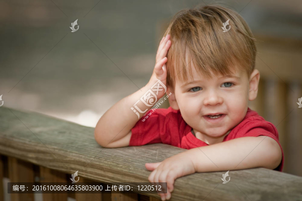 兩歲男孩