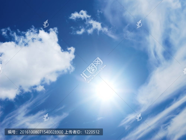天空與太陽和云