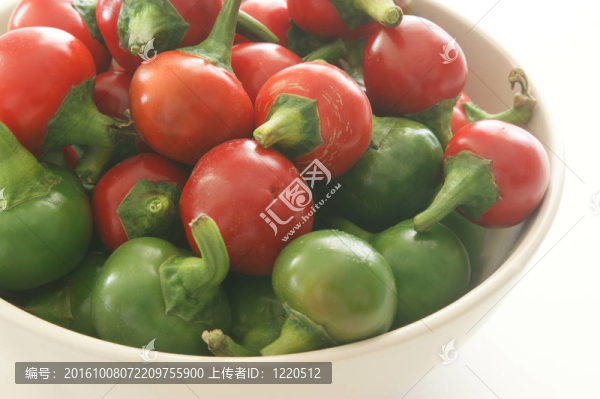 有機(jī)櫻桃辣椒是一個(gè)非常熱的香料