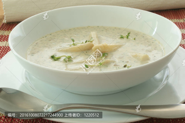 有機(jī)蘆筍蘑菇湯