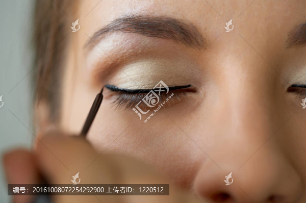 眼帶化妝