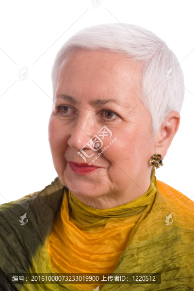 快樂的高級女人肖像