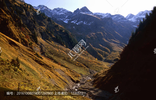 山谷
