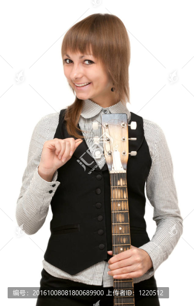 年輕女孩手上的吉他
