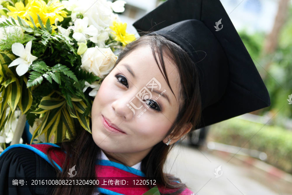 大學畢業(yè)