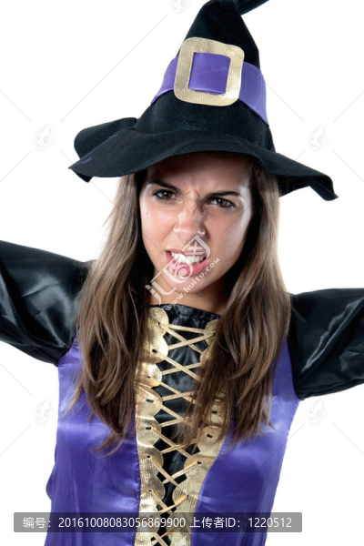 美麗的女孩穿著邪惡的巫婆