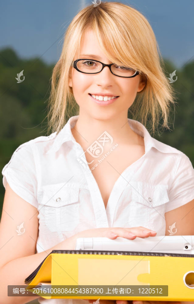 辦公室的女孩