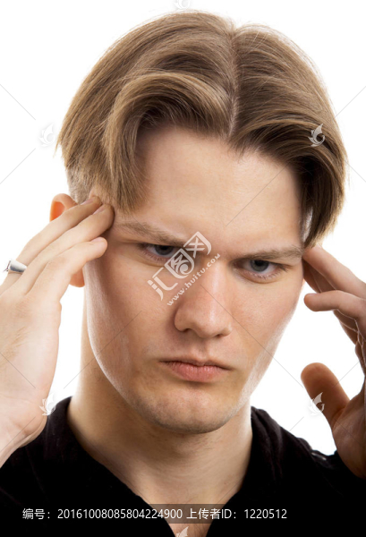 金發(fā)碧眼的男人