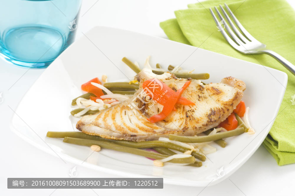 魚和大豆的烤魚片