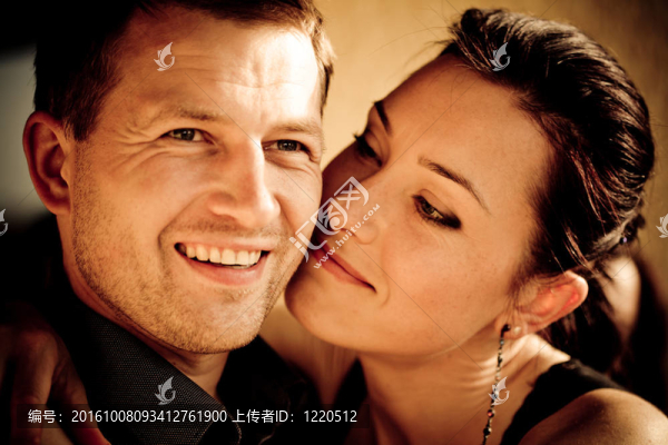 一對(duì)幸福夫妻的肖像