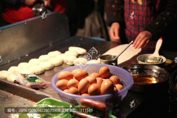 雞蛋灌餅小吃攤