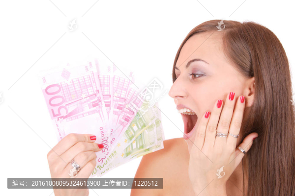 一群歐元鈔票的快樂女人。