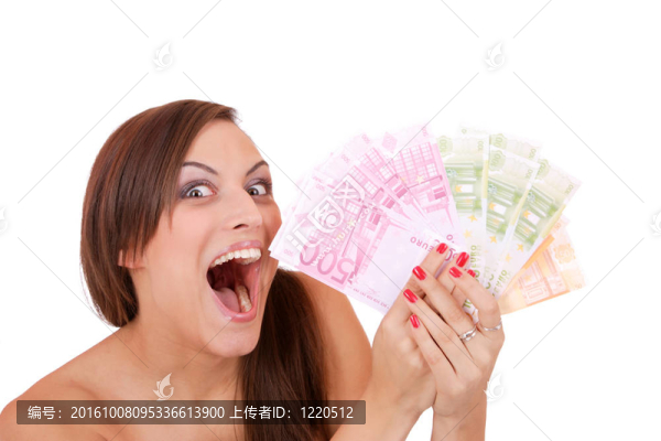 一群歐元鈔票的快樂女人。