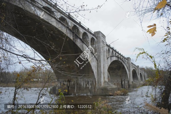 廢棄的高架橋5