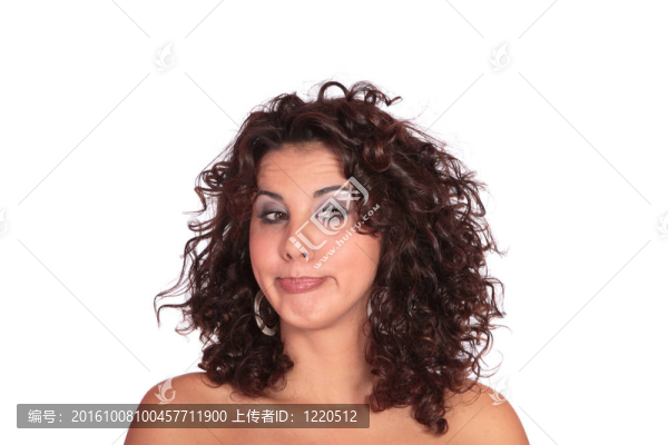 一個(gè)快樂(lè)的年輕女人特寫肖像