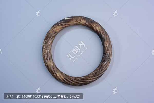 玉器,戰(zhàn)國絞絲紋玉環(huán)