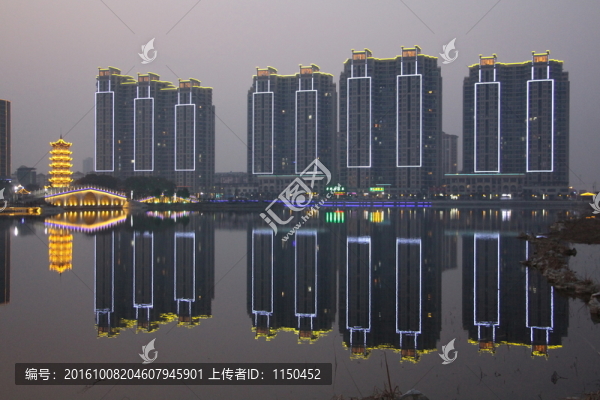 湖光夜色