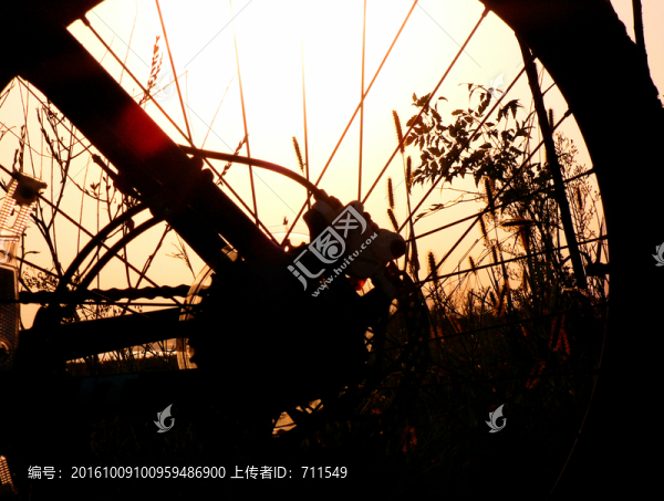 騎行去遠(yuǎn)方