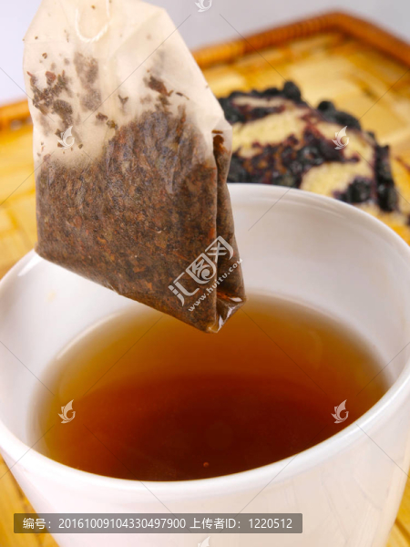 茶杯和茶葉袋