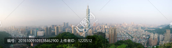 臺北的城市天際線的全景