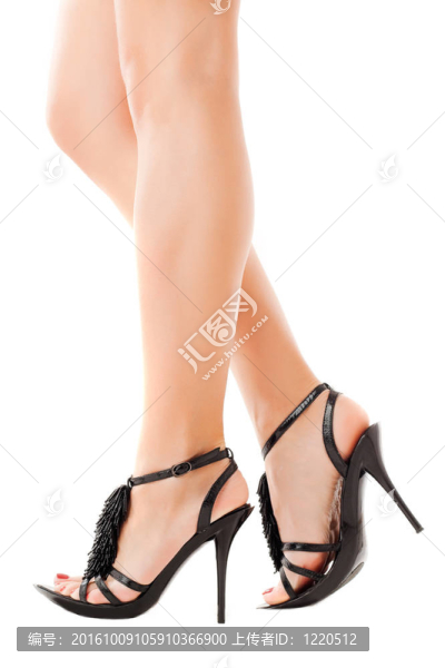 黑色鞋的女人腳