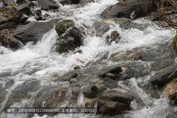 山區(qū)河流
